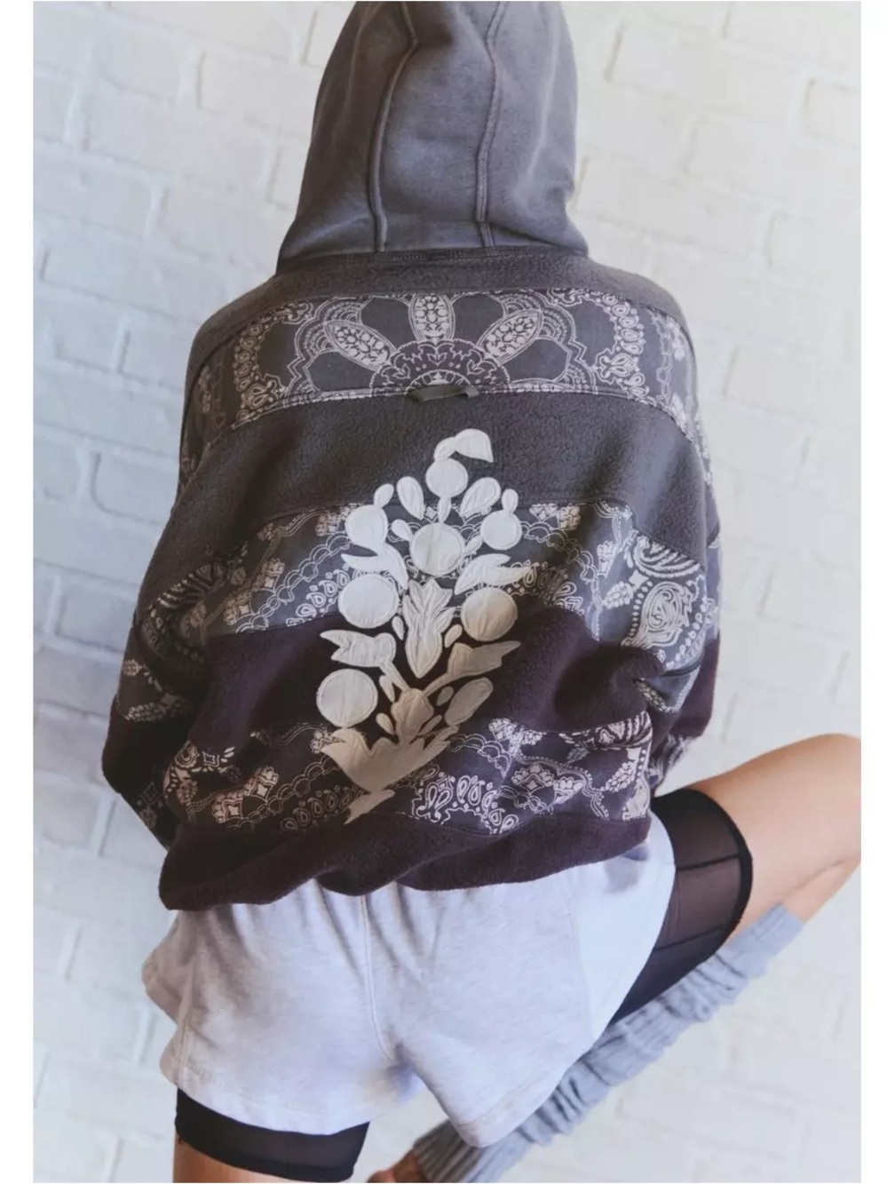 FP MOVEMENT Oversized Final Call Hoodie Bandana Chocolate Brown NWT - Picture 5 of 8